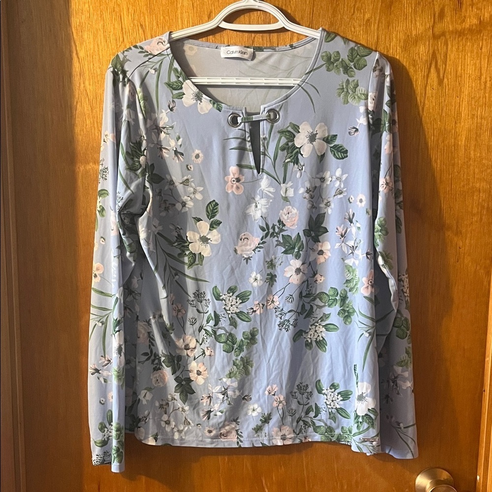 Calvin Klein Pale Blue Floral Long Sleeve Top Medium